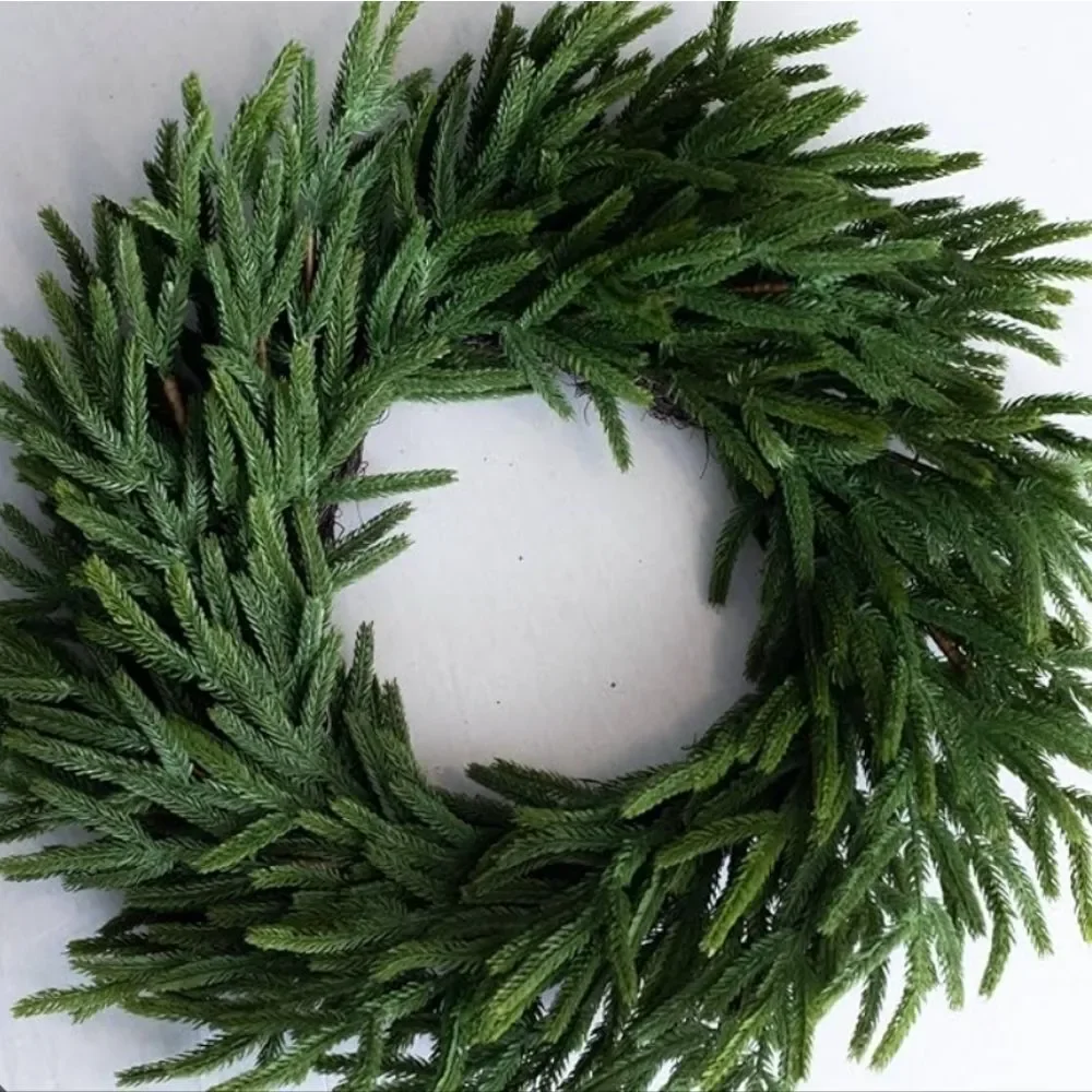 Green Holiday Wreath
